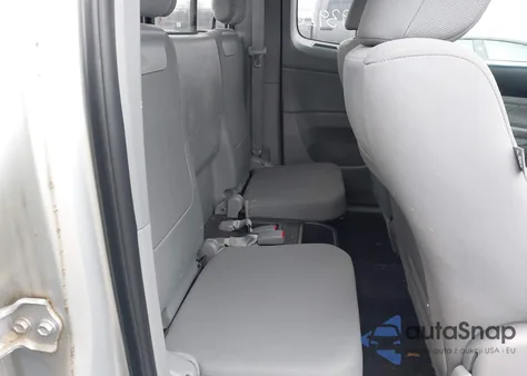 2012 Toyota Tacoma Prerunner V6 z USA, uszkodzony, nr VIN 5TFTU4GN7CX024527